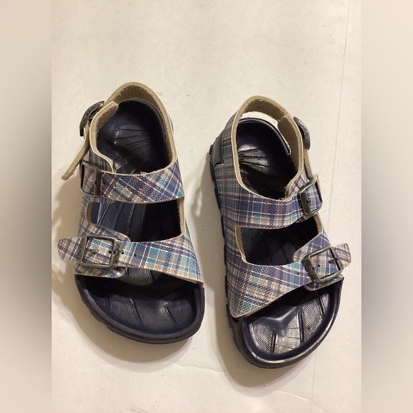 Kids Birkis Birkenstock sandals Size 29 / Small - Picture 1 of 6